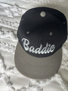 Baddie Embroidered Two-Tone Snapback Hat - Black and Gray